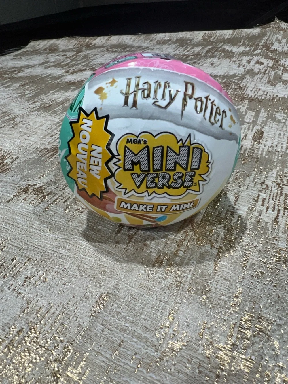 Harry Potter MGA's Mini Verse Collectible Ball - White, Pink, Yellow